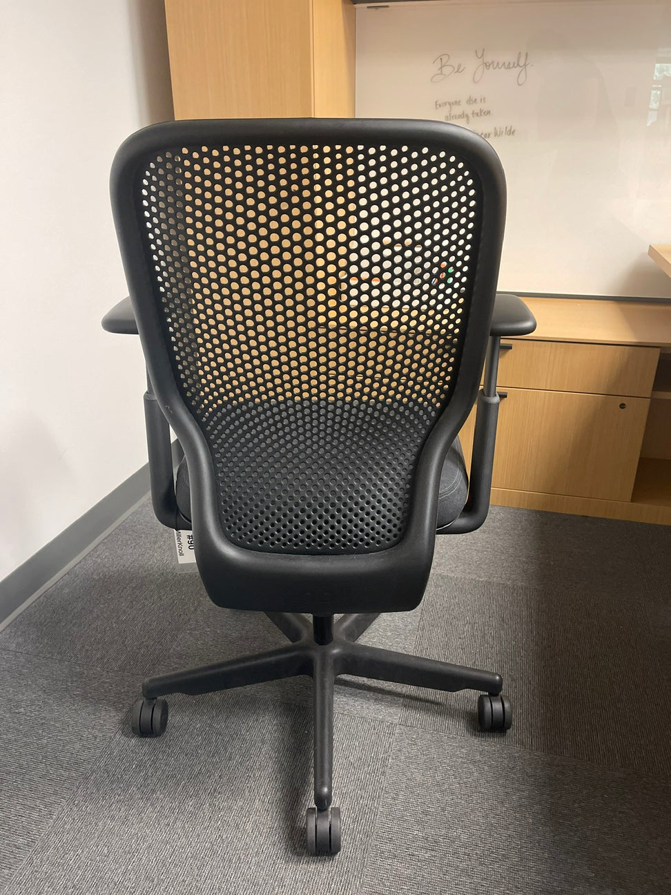 Task Chair - Knoll Newson