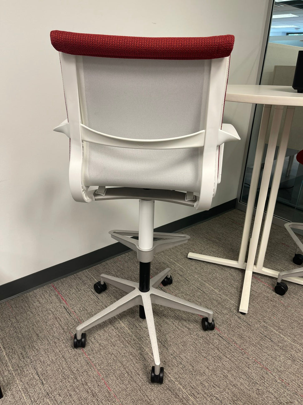 Task Chairs - Stool - Red - Setu