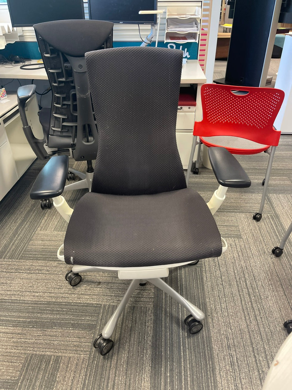 Task Chair - Embody - White back / Black Fabric - worn