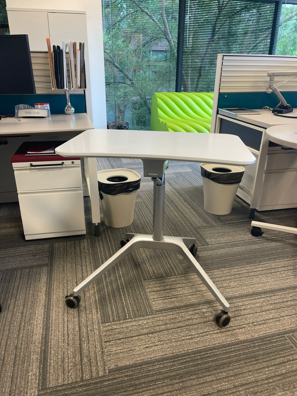 Side table Sit to stand - Manual - white/silver