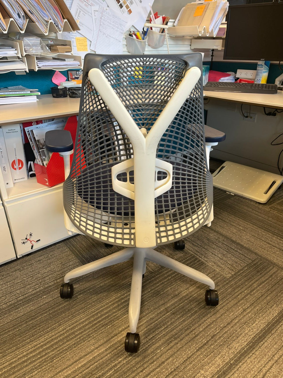 Task Chair - Sayl - blue cushion