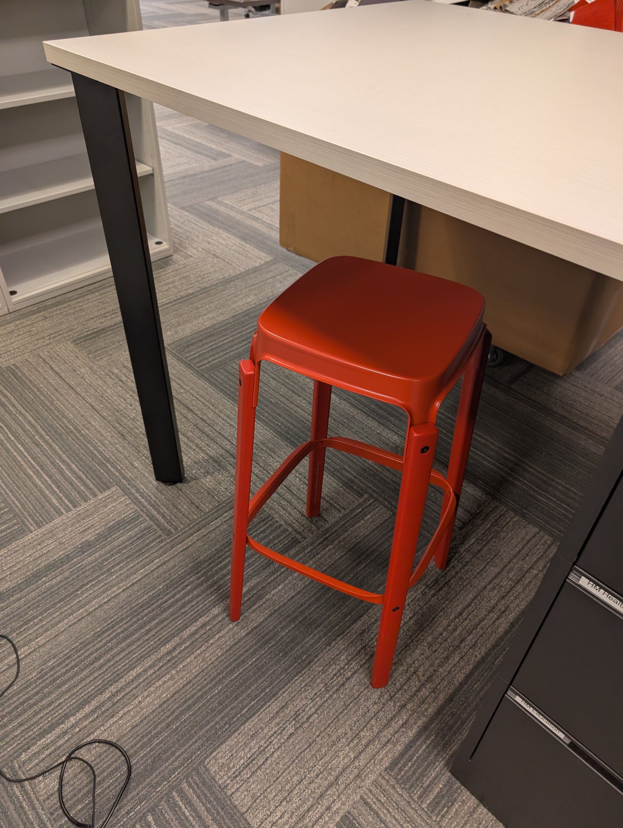 Stool - Steelwood - Red