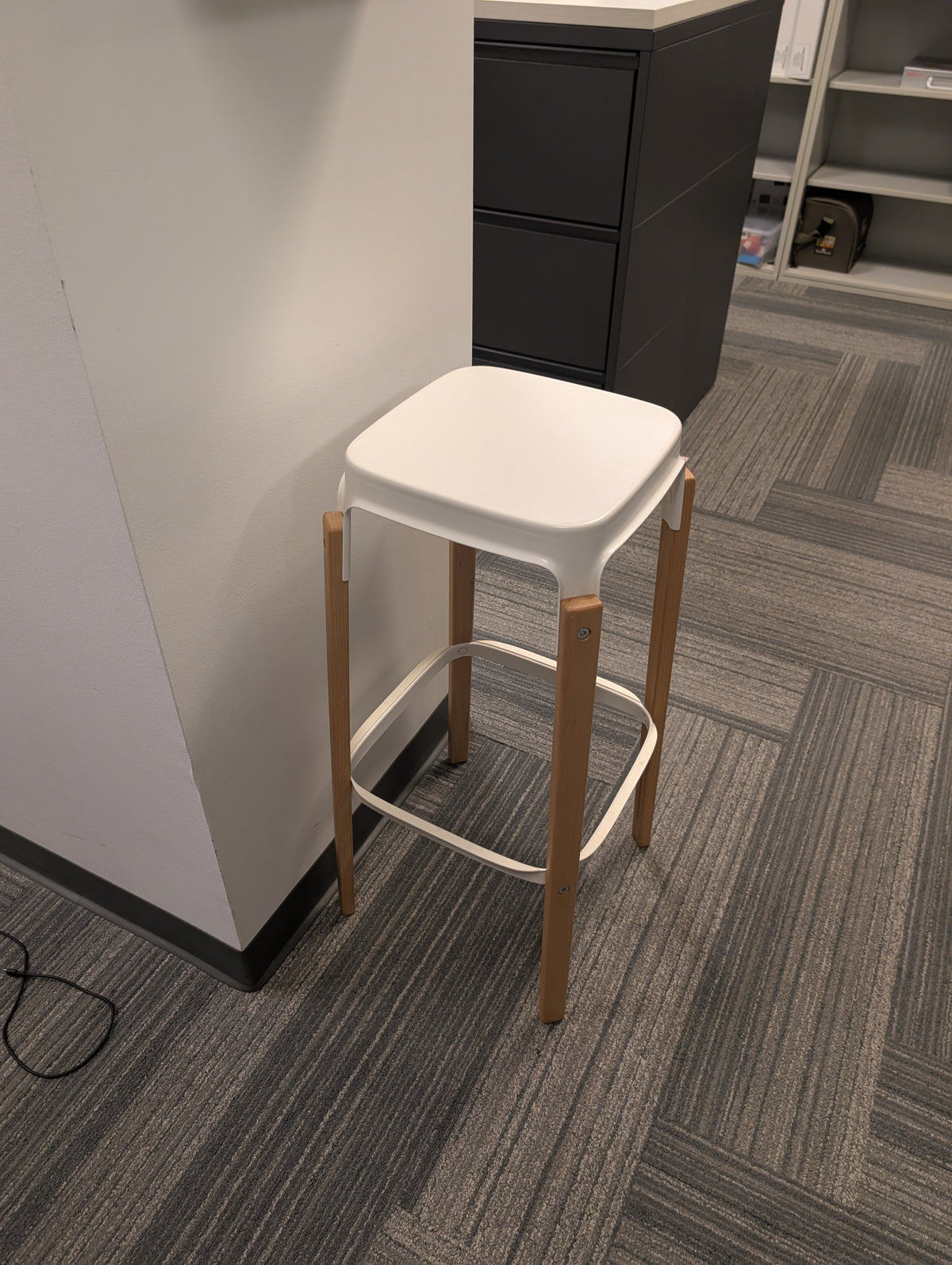 Stool - Steelwood - White