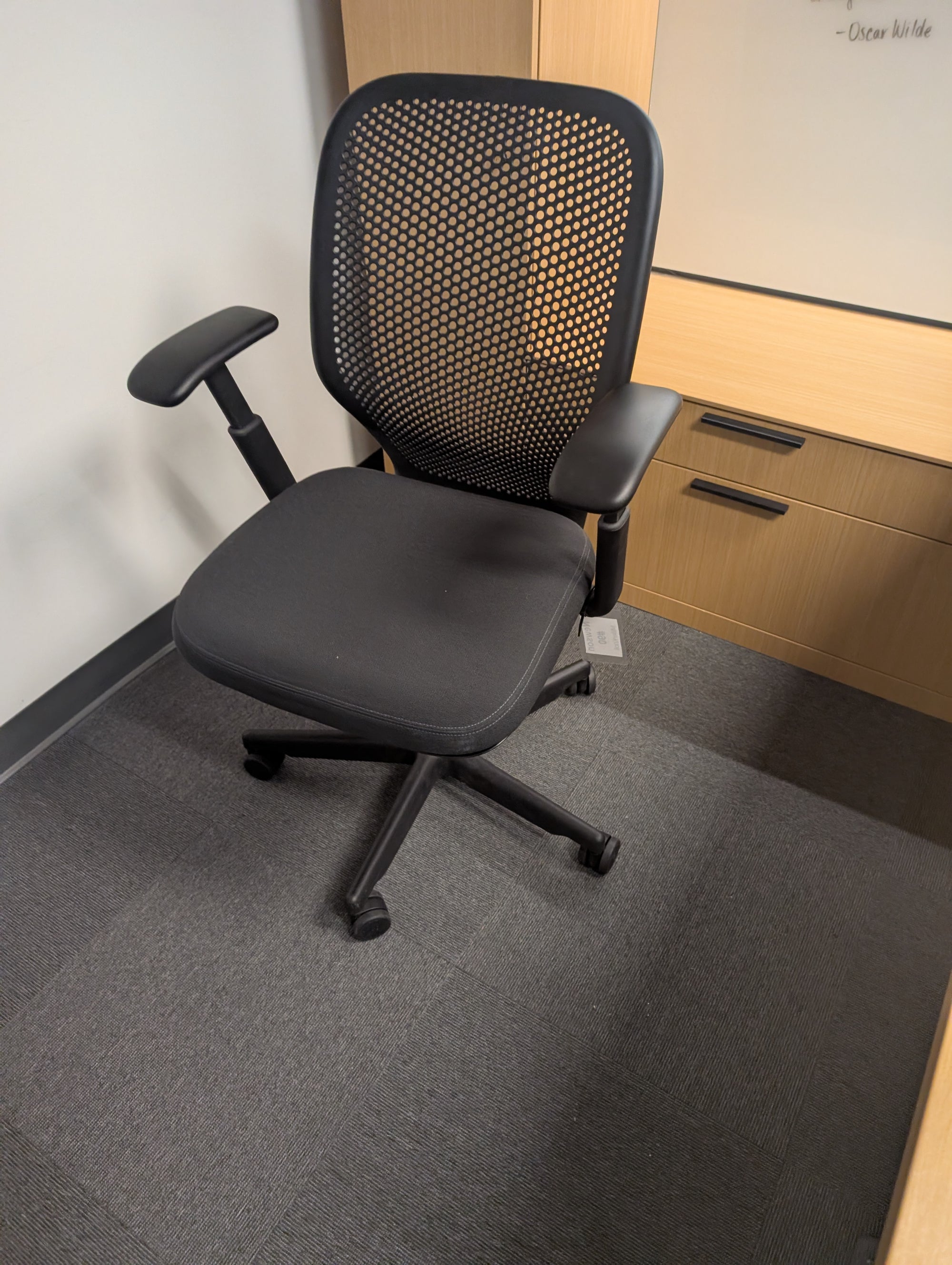 Task Chair - Knoll Newson
