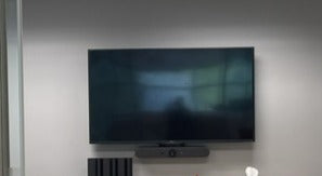 Television  - Sony - 70&quot;